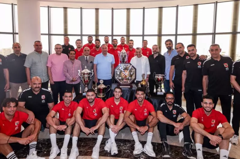 إنجازات "صالات الأهلي" في عصر الخطيب.. 112 لقبًا ومشاركات مونديالية
